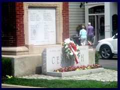 Niagara on the Lake - Cenotaph, Queen St 